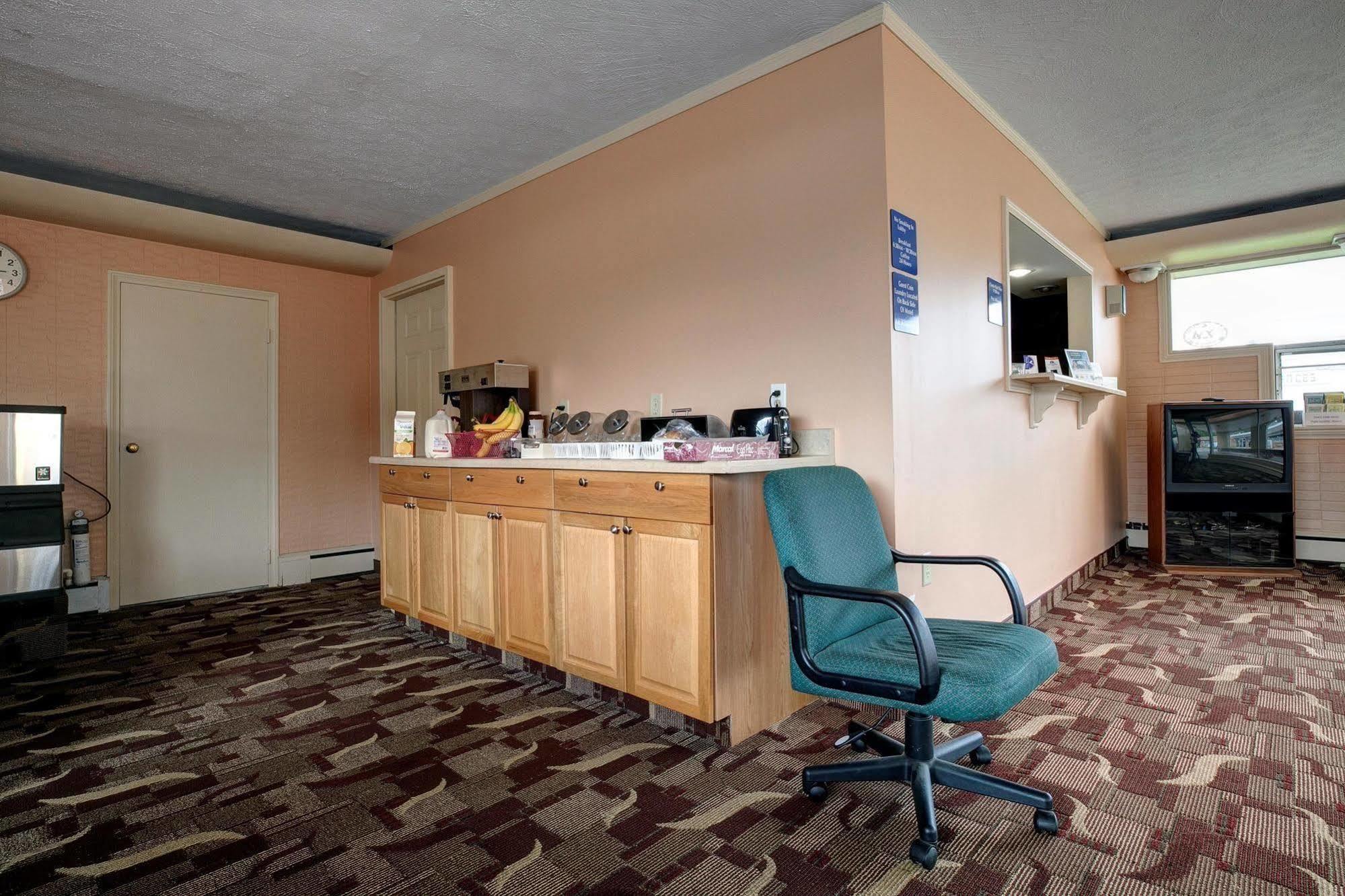 Americas Best Value Inn Bradford Restaurant billede