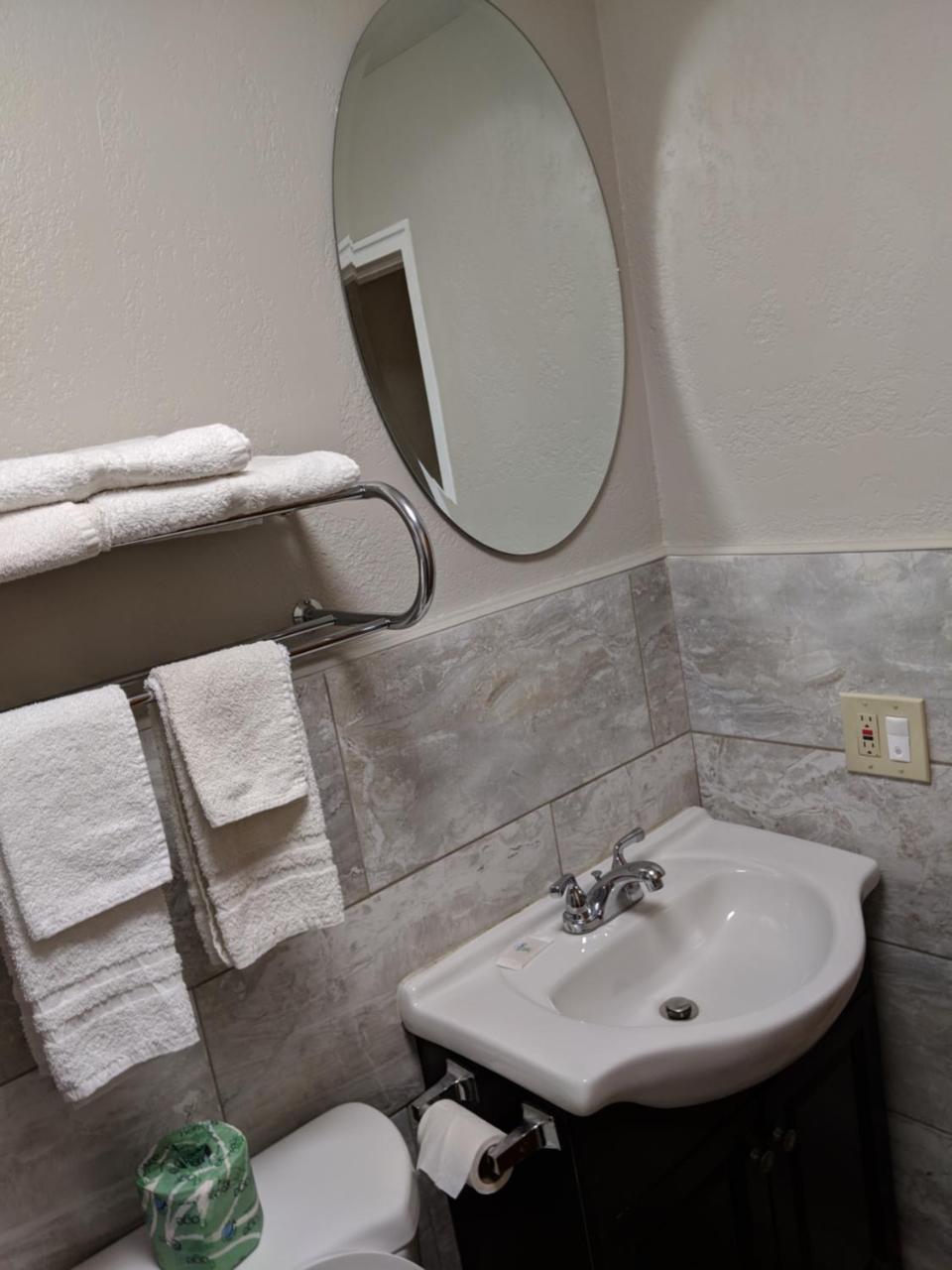 Americas Best Value Inn Bradford Eksteriør billede